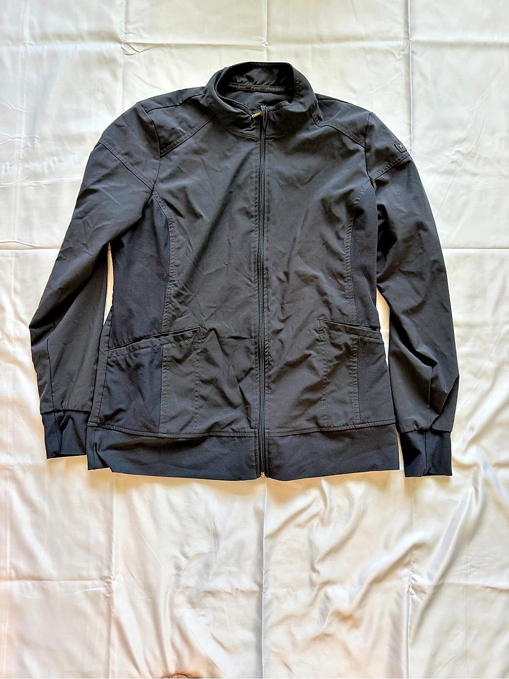 Women’s scrub jacket
